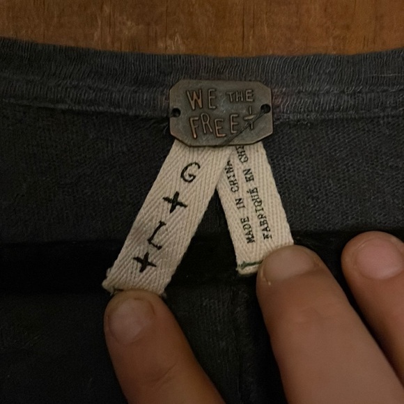 We the free, free people v neck button down linen cotton blend t shirt top - Picture 3 of 4